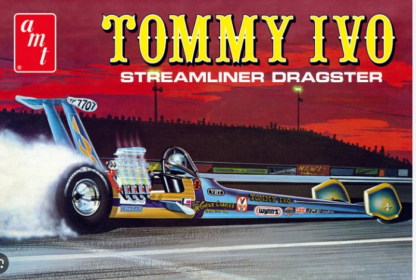 AMT 1/25 Tommy Ivo Streamliner Dragster