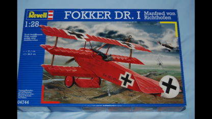 Revell 1/28 Fokker Dr. I Manfred von Richthofen
